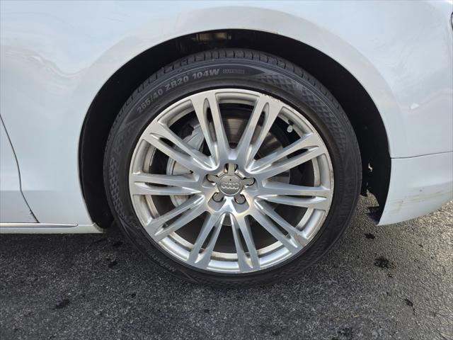 Photo of 2013 Glacier White Metallic Audi A8
