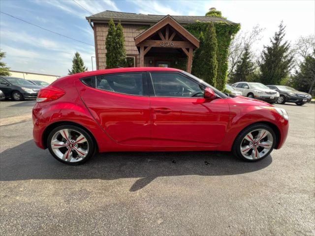 Photo of 2013 Boston Red Hyundai Veloster