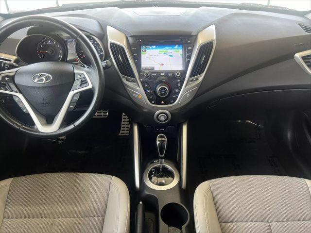 Photo of 2013 Boston Red Hyundai Veloster