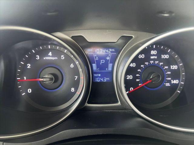 Photo of 2013 Boston Red Hyundai Veloster