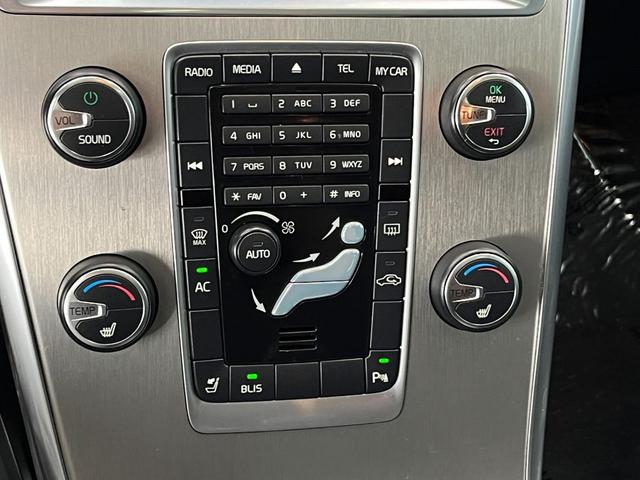Photo of 2012 Barents Blue Metallic Volvo XC60