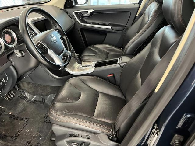 Photo of 2012 Barents Blue Metallic Volvo XC60