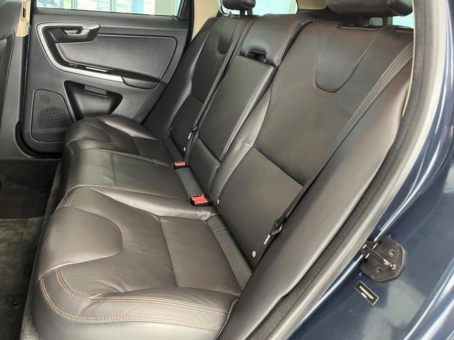 Photo of 2012 Barents Blue Metallic Volvo XC60