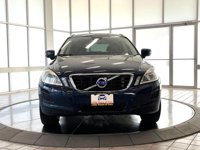 Photo of 2012 Barents Blue Metallic Volvo XC60