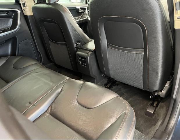 Photo of 2012 Barents Blue Metallic Volvo XC60