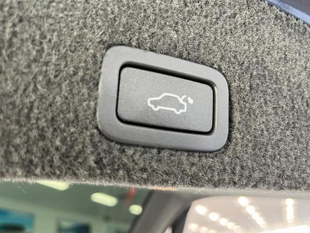 Photo of 2012 Barents Blue Metallic Volvo XC60