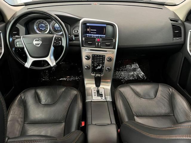 Photo of 2012 Barents Blue Metallic Volvo XC60