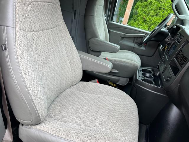 Photo of 2019 Summit White GMC Savana 2500