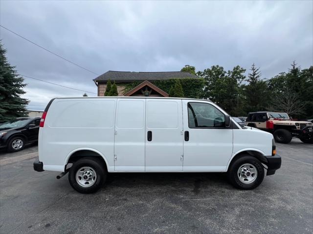 Photo of 2019 Summit White GMC Savana 2500
