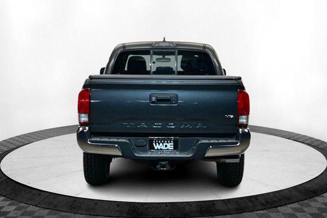 Photo of 2016 Magnetic Gray Metallic Toyota Tacoma