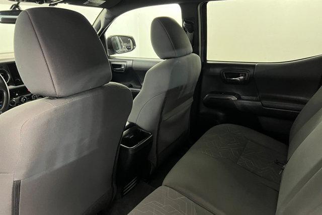 Photo of 2016 Magnetic Gray Metallic Toyota Tacoma