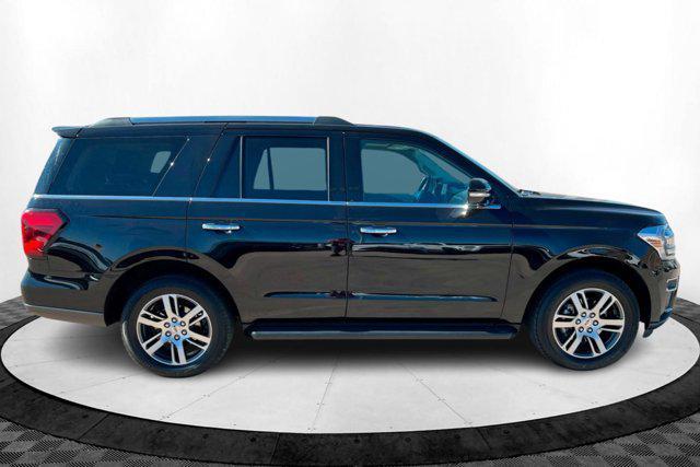 Photo of 2024 AGATE BLACK METALLIC Ford Expedition