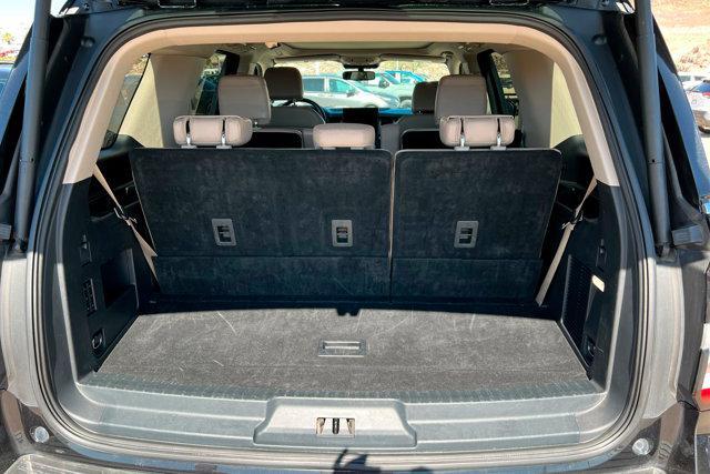 Photo of 2024 AGATE BLACK METALLIC Ford Expedition