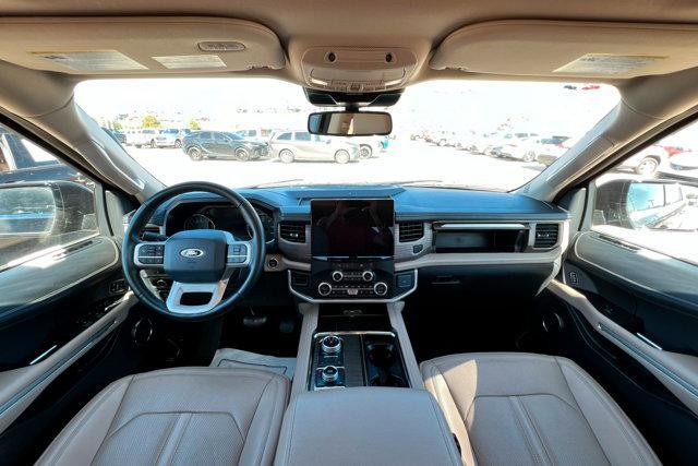 Photo of 2024 AGATE BLACK METALLIC Ford Expedition