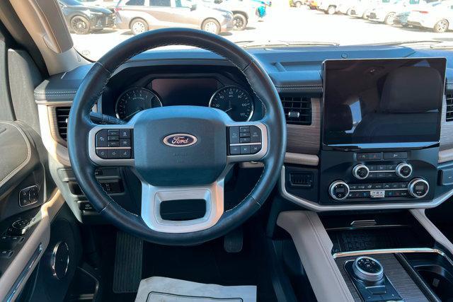 Photo of 2024 AGATE BLACK METALLIC Ford Expedition