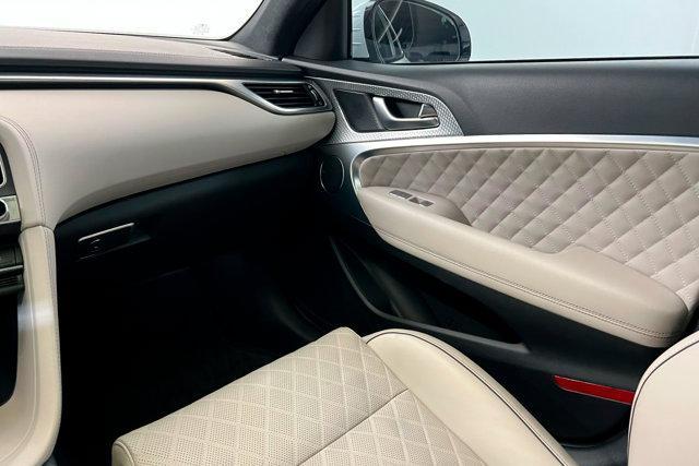 Photo of 2022 Uyuni White Genesis G70