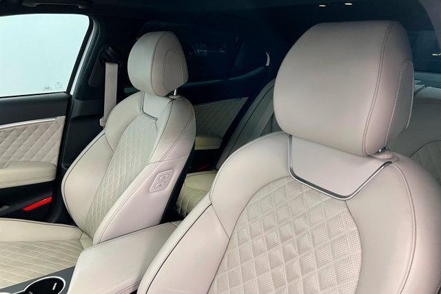 Photo of 2022 Uyuni White Genesis G70