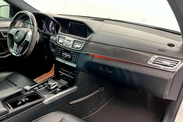 Photo of 2015 White Mercedes-Benz E-Class