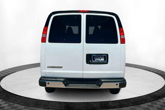 Photo of 2024 Summit White Chevrolet Express 3500
