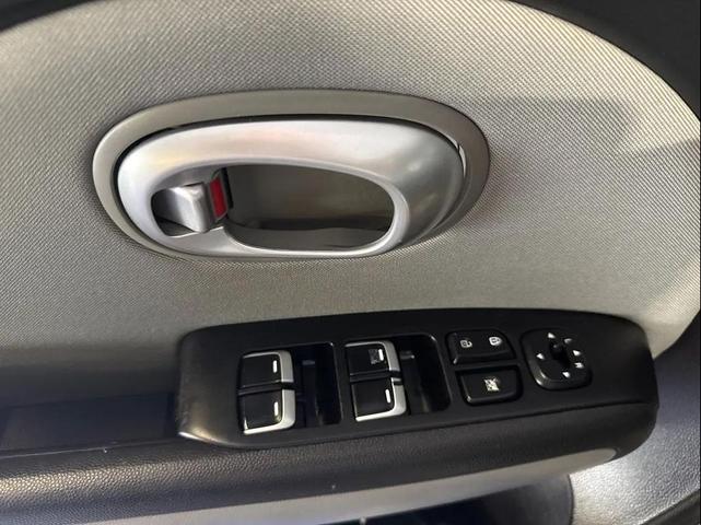 Photo of 2019 Bright Silver Kia Soul
