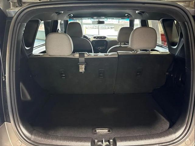 Photo of 2019 Bright Silver Kia Soul