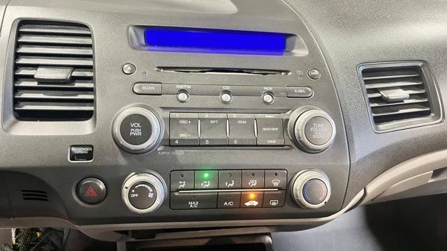 Photo of 2010 Gray Honda Civic