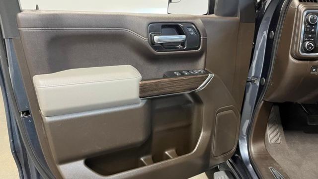 Photo of 2021 Gray Chevrolet Silverado 1500