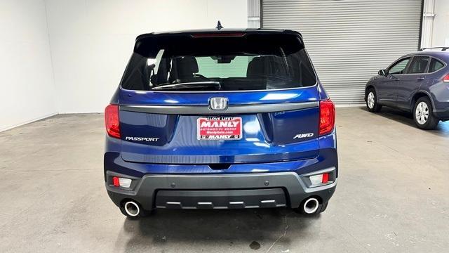 Photo of 2023 Obsidian Blue Honda Passport