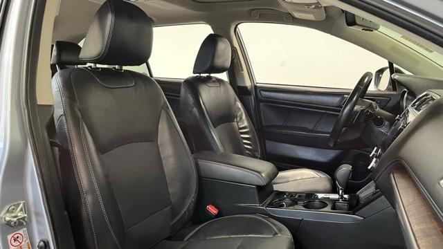 Photo of 2018 Ice Silver Metallic Subaru Outback