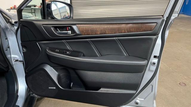 Photo of 2018 Ice Silver Metallic Subaru Outback
