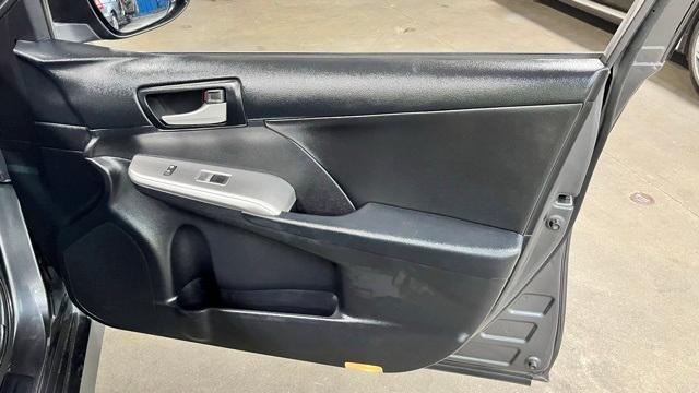 Photo of 2013 Gray Toyota Camry