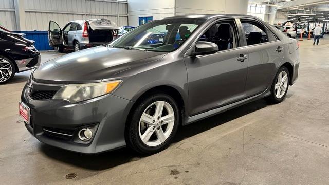 Photo of 2013 Gray Toyota Camry