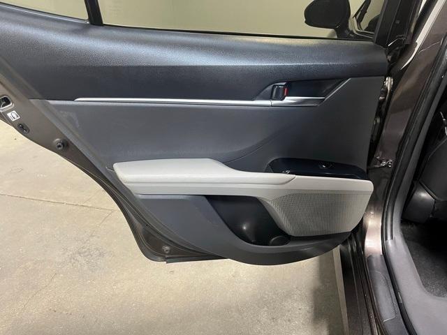 Photo of 2018 Bronze Toyota Camry