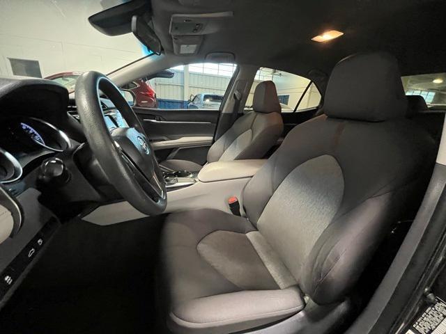Photo of 2018 Bronze Toyota Camry