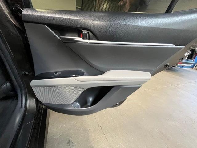 Photo of 2018 Bronze Toyota Camry