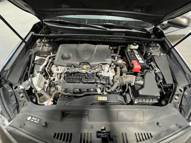 Photo of 2018 Bronze Toyota Camry