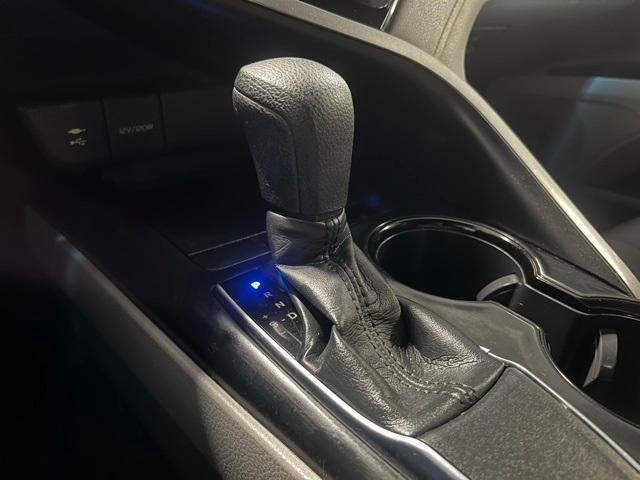 Photo of 2018 Bronze Toyota Camry
