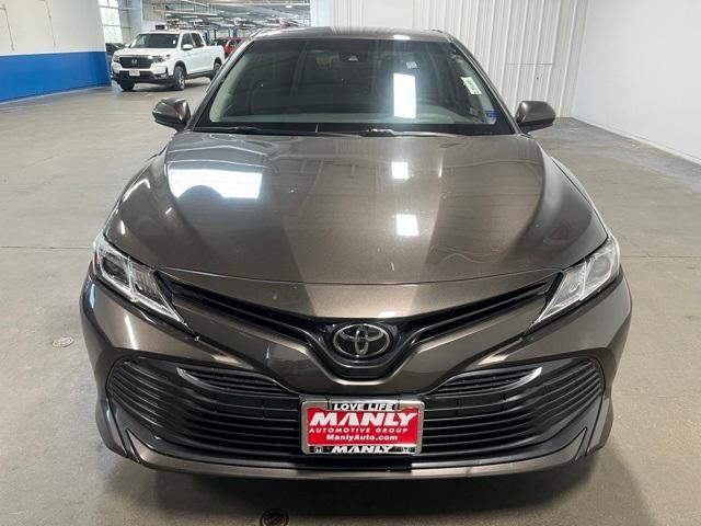 Photo of 2018 Bronze Toyota Camry