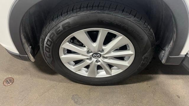 Photo of 2016 Crystal White Pearl Mazda CX-5