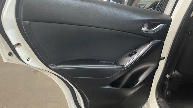 Photo of 2016 Crystal White Pearl Mazda CX-5