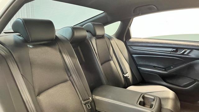 Photo of 2022 White Honda Accord Hybrid