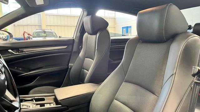 Photo of 2022 White Honda Accord Hybrid