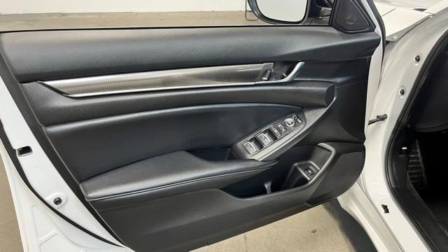 Photo of 2022 White Honda Accord Hybrid
