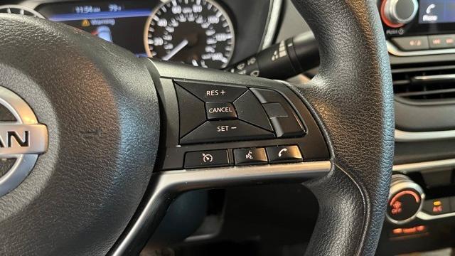 Photo of 2020 White Nissan Altima