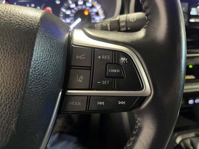 Photo of 2023 Wind Chill Pearl Toyota Highlander