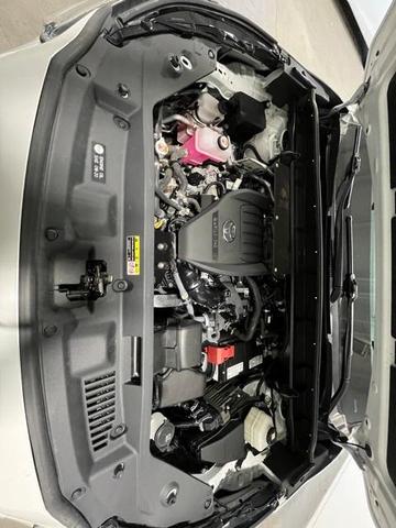 Photo of 2023 Wind Chill Pearl Toyota Highlander