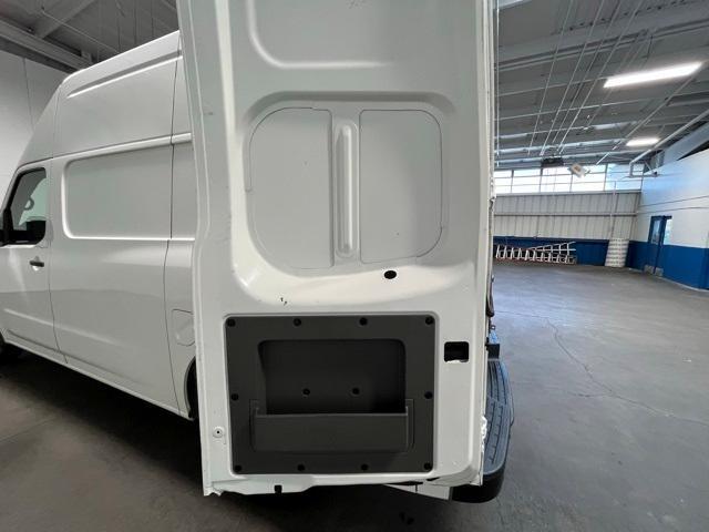 Photo of 2017 Glacier White Nissan NV Cargo NV2500 HD