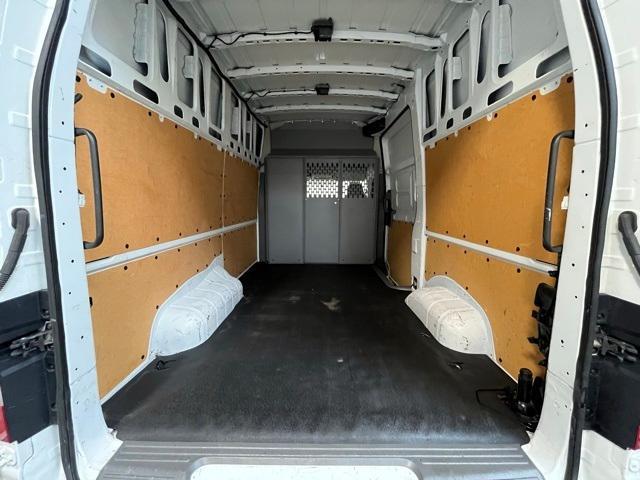 Photo of 2017 Glacier White Nissan NV Cargo NV2500 HD