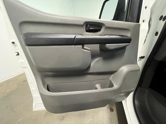 Photo of 2017 Glacier White Nissan NV Cargo NV2500 HD