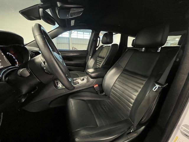 Photo of 2019 White Jeep Grand Cherokee